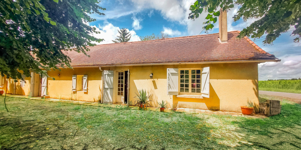 maison à MONBAZILLAC (24240)