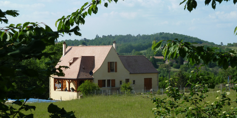 maison à LE BUISSON DE CADOUIN (24480)