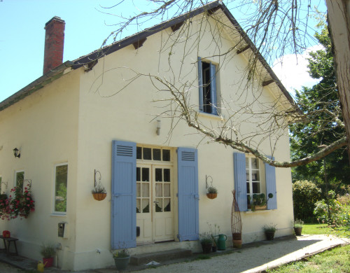 maison  EYMET