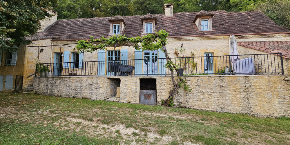 maison à MAUZAC ET GRAND CASTANG (24150)